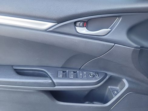 Used 2019 Honda Civic Sport image 16