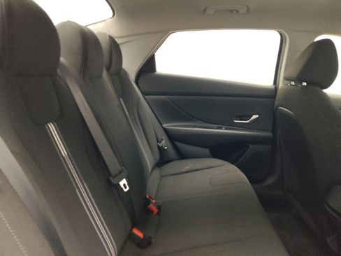 Used 2024 Hyundai Elantra SEL image 19