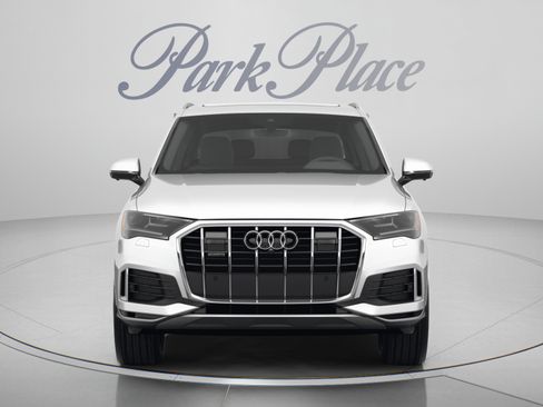 Used 2023 Audi Q7 2.0T Premium Plus AWD/4WD image 7