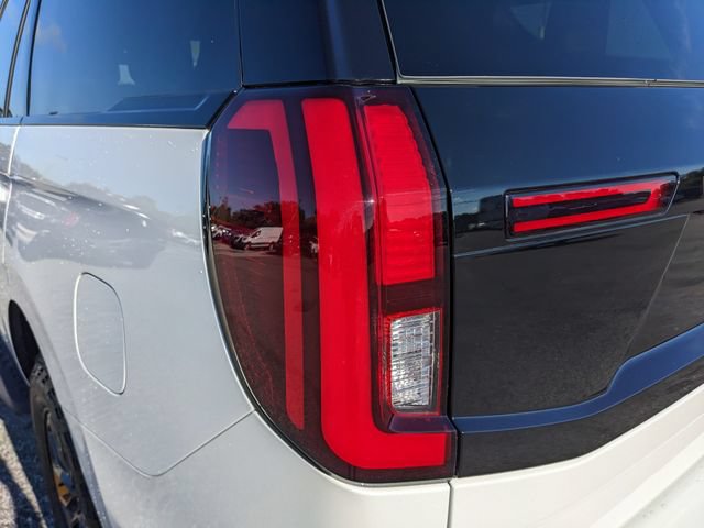 Used 2025 Ford Expedition Tremor AWD/4WD image 10