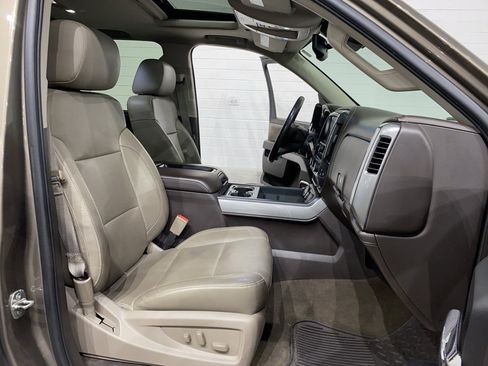 Used 2015 Chevrolet Silverado 1500 LTZ Z71 w/ LTZ Plus Package image 11
