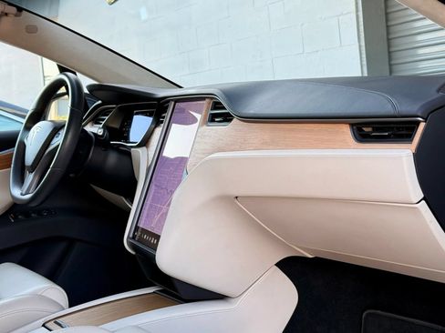 Used 2019 Tesla Model X Long Range AWD/4WD image 12