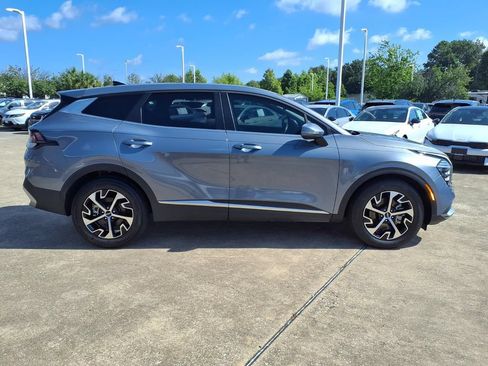 Certified 2024 Kia Sportage EX FWD image 6