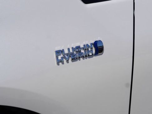 Certified 2022 Toyota Prius Prime LE FWD image 10