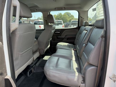 Used 2016 GMC Sierra 3500 2WD Crew Cab w/ Sierra Convenience Package image 10