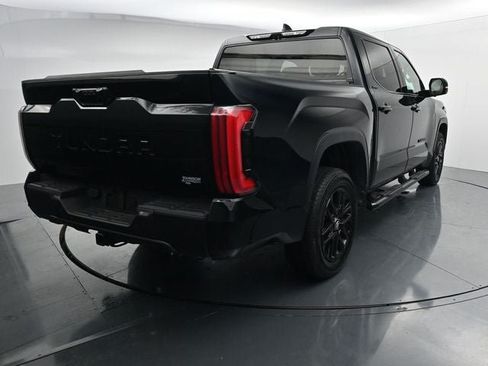 Used 2025 Toyota Tundra Limited AWD/4WD image 9