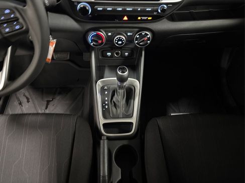 New 2026 Hyundai Venue SE image 12