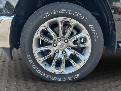 Used 2023 RAM 1500 Laramie AWD/4WD image 27