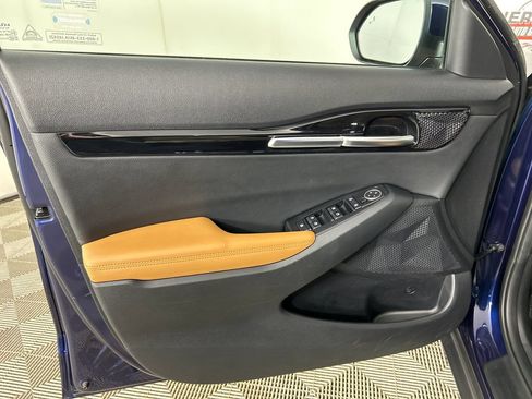 Used 2024 Kia Seltos EX AWD/4WD image 11