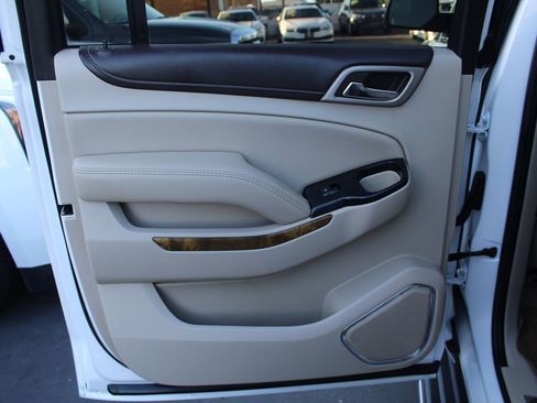 Used 2017 GMC Yukon XL Denali w/ Open Road Package AWD/4WD image 26
