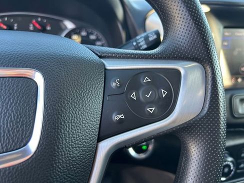 Used 2024 GMC Terrain SLE image 24