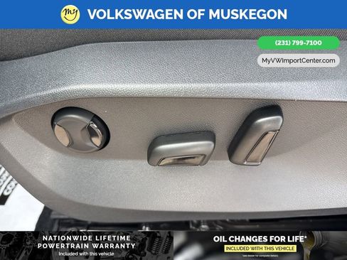 New 2026 Volkswagen Taos SE image 12