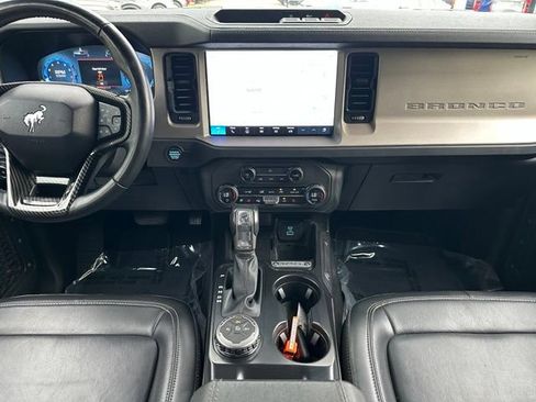 Certified 2025 Ford Bronco Outer Banks AWD/4WD image 16