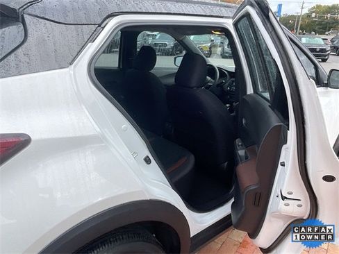 Used 2024 Nissan Kicks SR image 29
