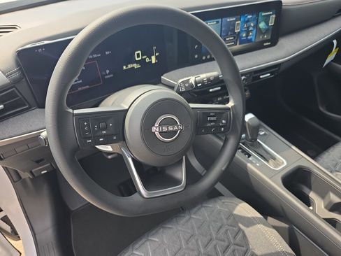 New 2026 Nissan Kicks SV w/ Cold Weather Package FWD image 8