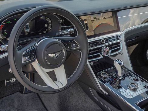 New 2026 Bentley Flying Spur Plug-In Hybrid AWD/4WD image 2
