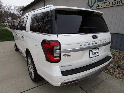 Used 2022 Ford Expedition Max Platinum AWD/4WD image 5