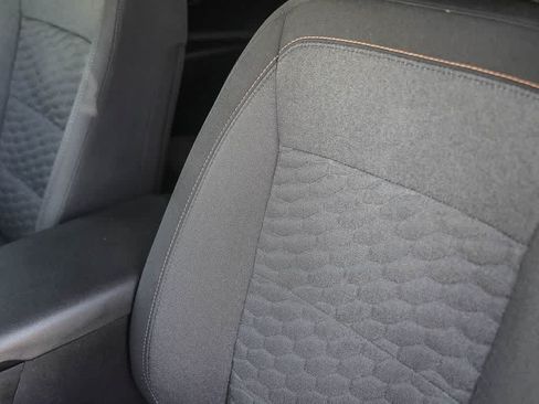 Used 2021 Chevrolet Equinox LT FWD image 25
