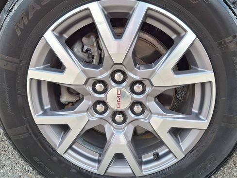 Used 2021 GMC Acadia SLT w/ Preferred Package AWD/4WD image 23