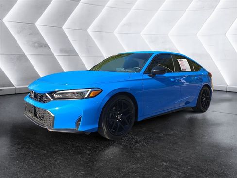 Used 2025 Honda Civic Sport image 1