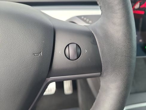 Used 2022 Tesla Model Y Performance AWD/4WD image 29