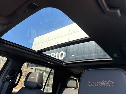 Used 2022 Chevrolet Tahoe High Country AWD/4WD image 20