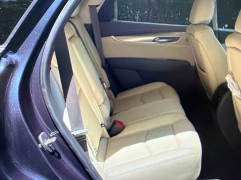 Used 2019 Cadillac XT5 Luxury FWD image 21
