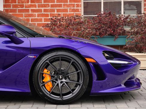 New 2026 McLaren 750S Spider RWD image 7