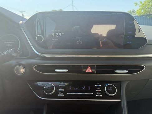 Used 2022 Hyundai Sonata Limited FWD image 15