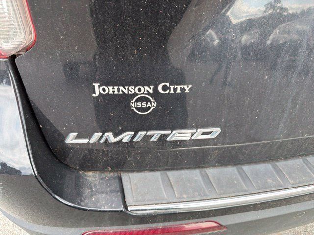 Used 2021 Ford Explorer Limited w/ Equipment Group 301A AWD/4WD image 8