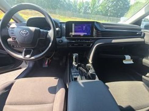 Used 2025 Toyota Camry LE w/ Convenience Package FWD image 11