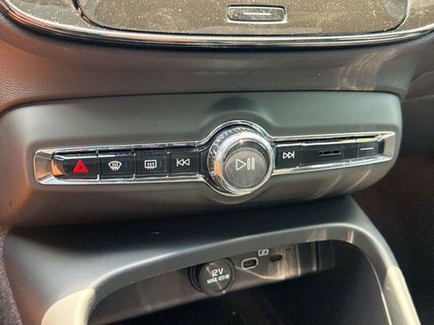 Certified 2023 Volvo C40 P8 Recharge Ultimate AWD/4WD image 19