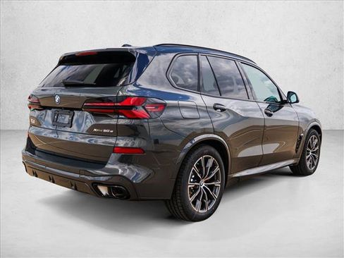 New 2026 BMW X5 xDrive50e AWD/4WD image 5