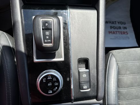 Used 2024 Mitsubishi Outlander SE AWD/4WD image 30