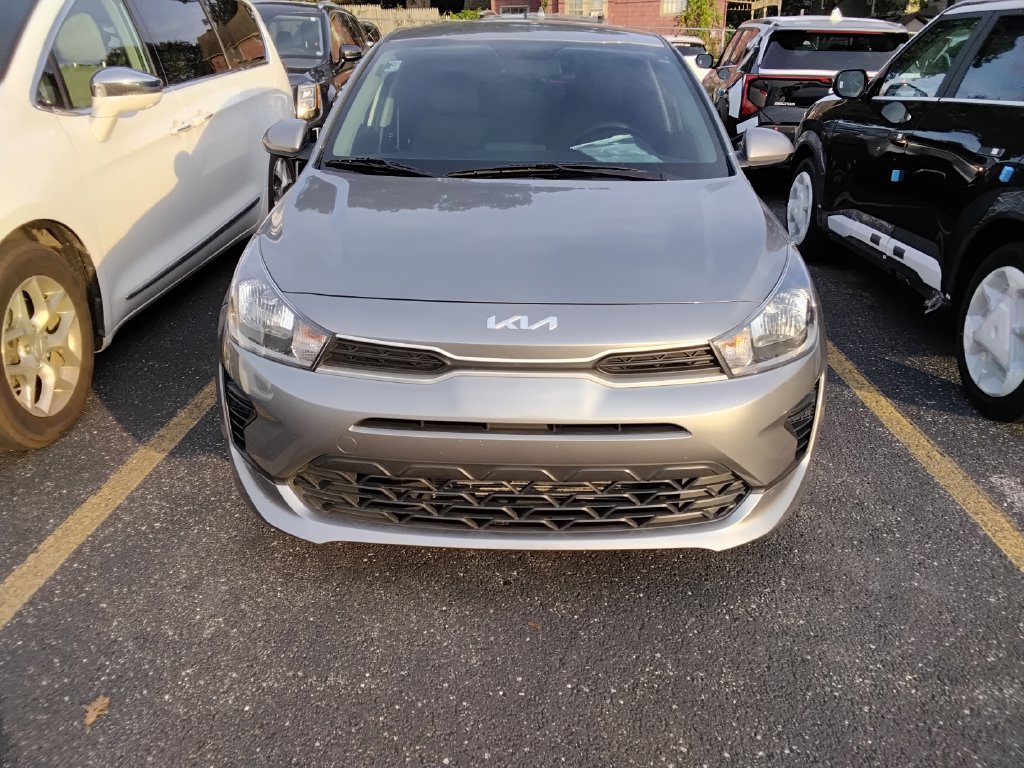 Used 2022 Kia Rio S FWD image 11