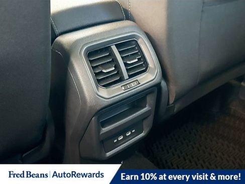 New 2026 Volkswagen Taos SE image 13