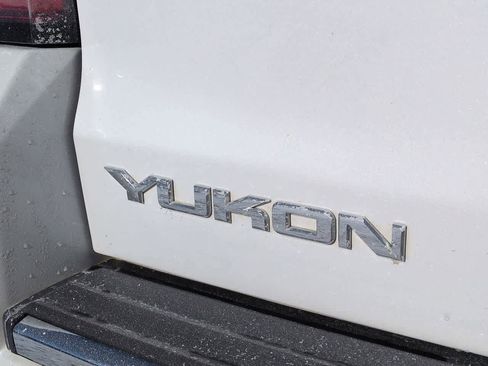 Used 2018 GMC Yukon Denali image 12