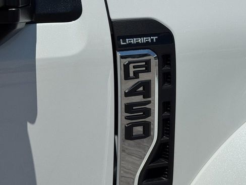 Used 2026 Ford F450 Lariat w/ Lariat Ultimate Package AWD/4WD image 10