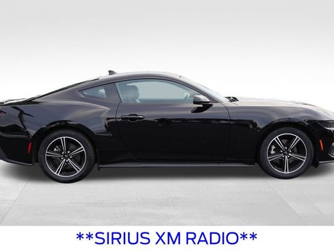 Used 2025 Ford Mustang Premium RWD image 16