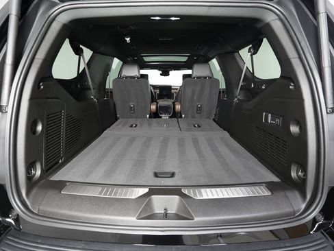 Used 2025 GMC Yukon XL Denali Ultimate image 13