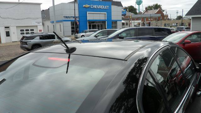Used 2009 Pontiac G8 w/ Comfort And Sound Package RWD image 7