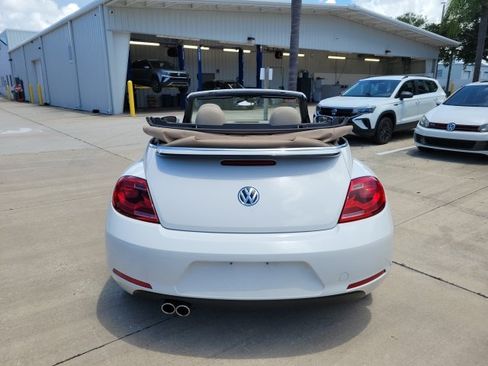 Used 2013 Volkswagen Beetle 2.5 FWD image 6