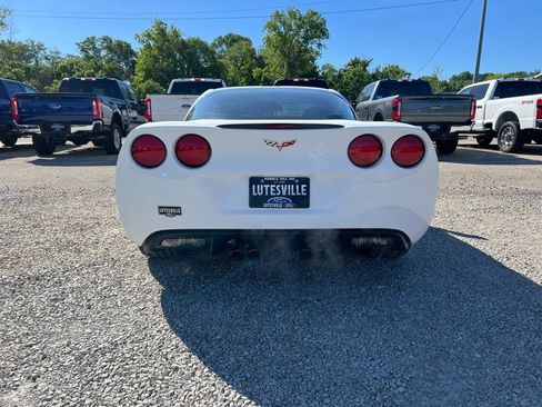 Used 2011 Chevrolet Corvette Coupe w/ Preferred Equipment Group RWD image 7