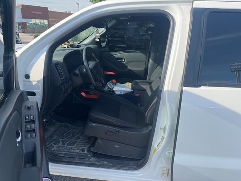 Used 2022 Nissan Frontier PRO-4X w/ Technology Package AWD/4WD image 6