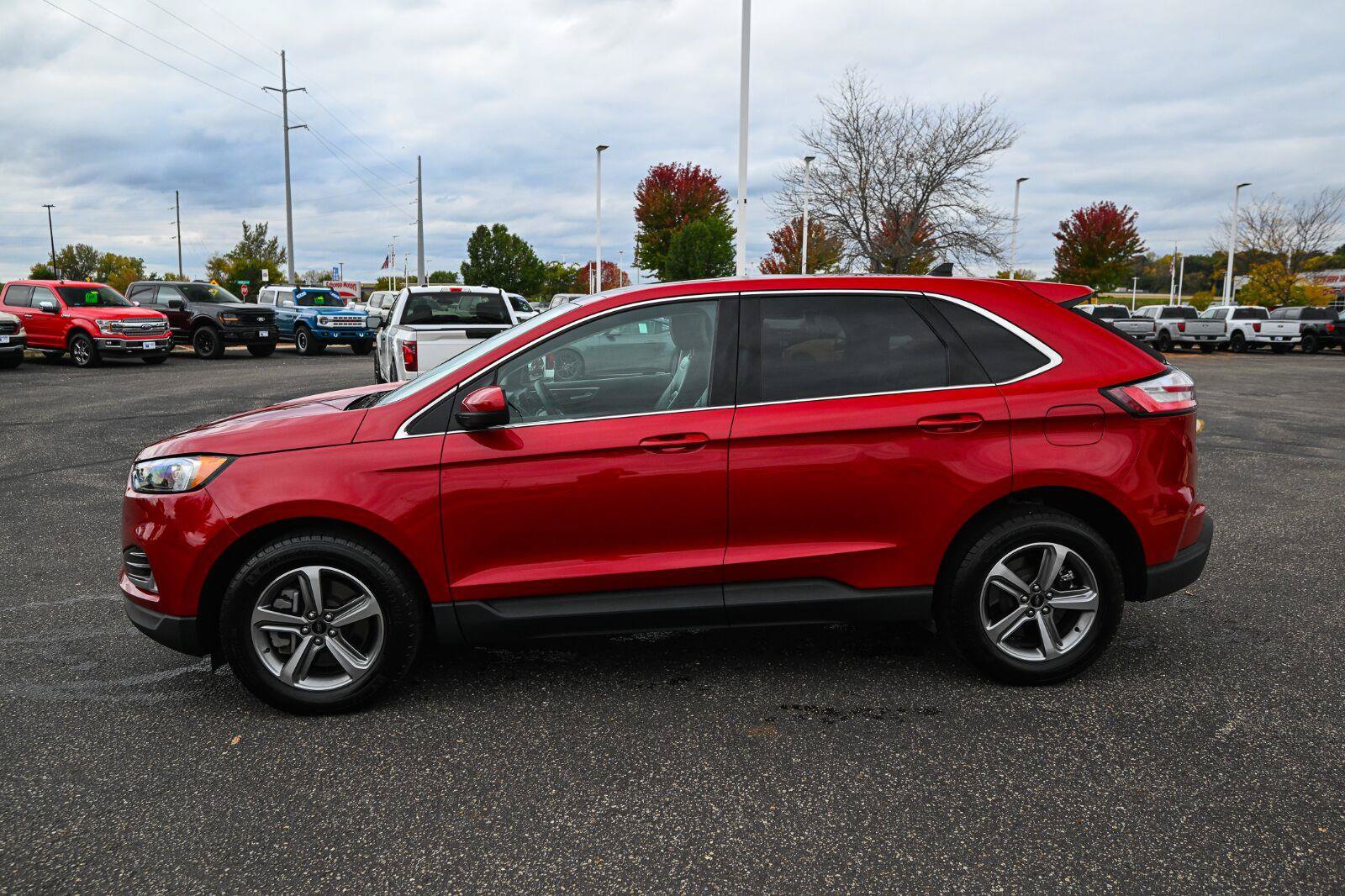 Used 2024 Ford Edge SEL w/ Convenience Package AWD/4WD image 8