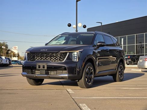 New 2026 Kia Sorento S image 2