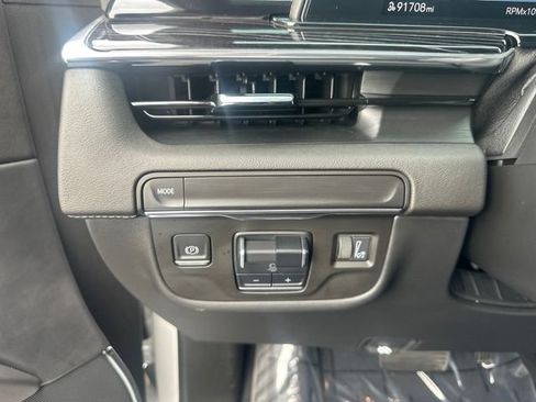 Used 2021 Cadillac Escalade Sport RWD image 18