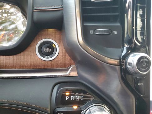 Certified 2022 RAM 1500 Limited image 24