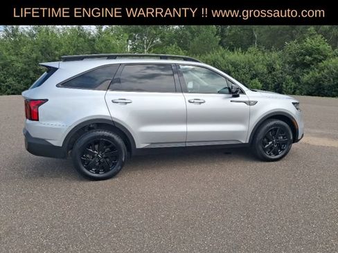 Used 2022 Kia Sorento S w/ Panoramic Sunroof Package AWD/4WD image 9