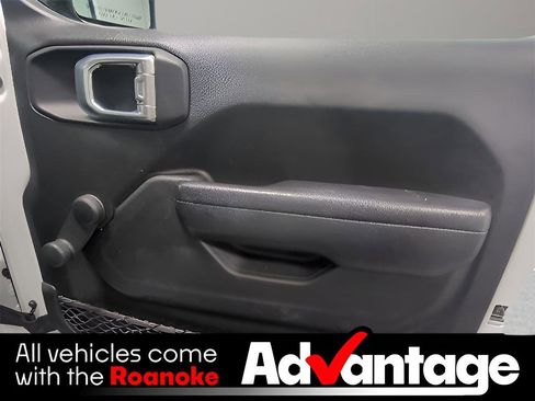 Used 2022 Jeep Wrangler Unlimited Sport w/ Xtreme Recon 35" Tire Package image 24